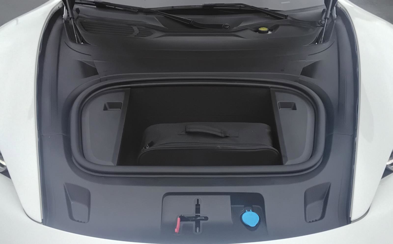 Used 2020 Porsche Taycan 4S image 15