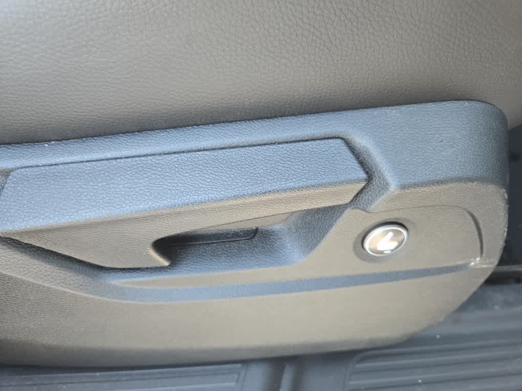 Certified 2023 Honda Pilot Touring image 59