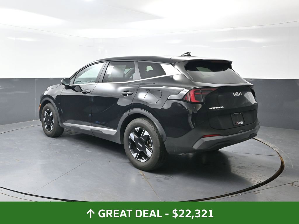 Used 2026 Kia Sportage LX FWD image 12