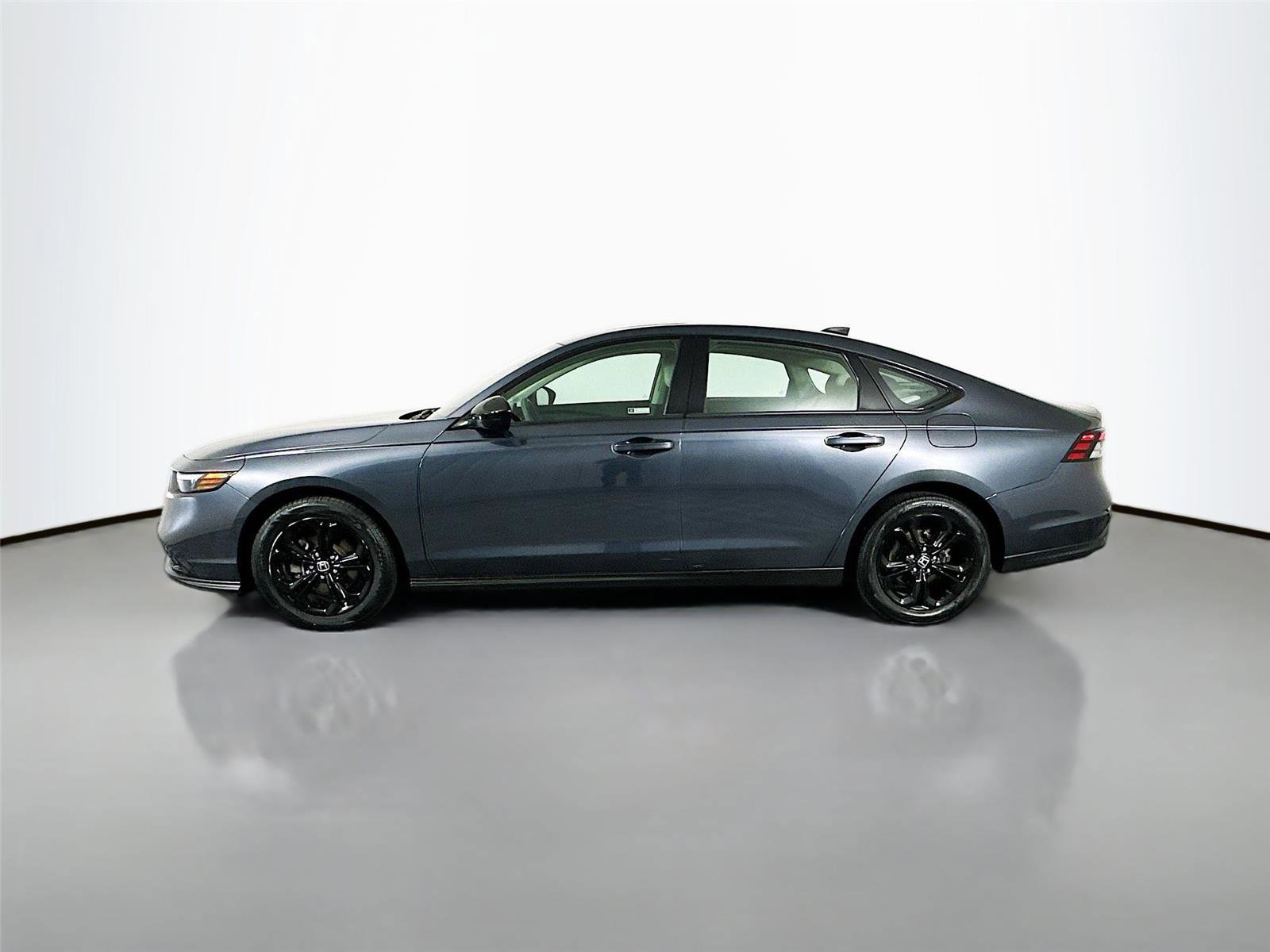 Certified 2025 Honda Accord SE image 8