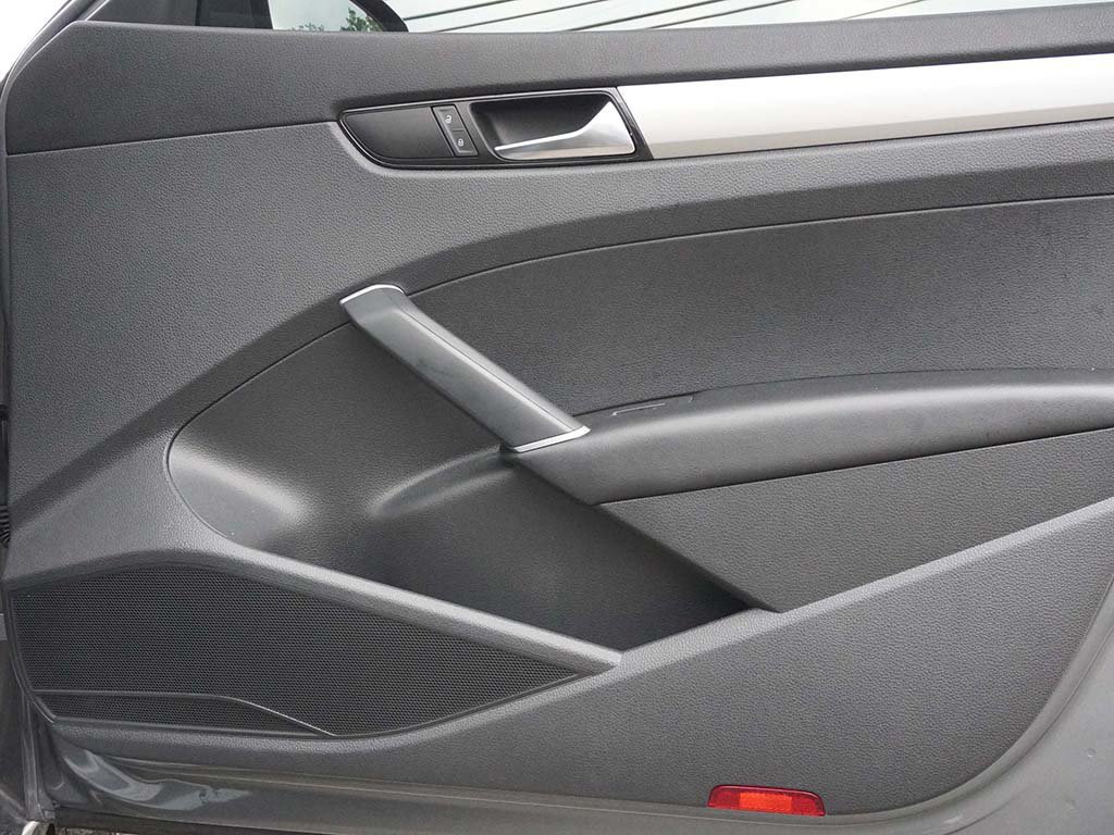 Used 2021 Volkswagen Passat 2.0T S FWD image 19