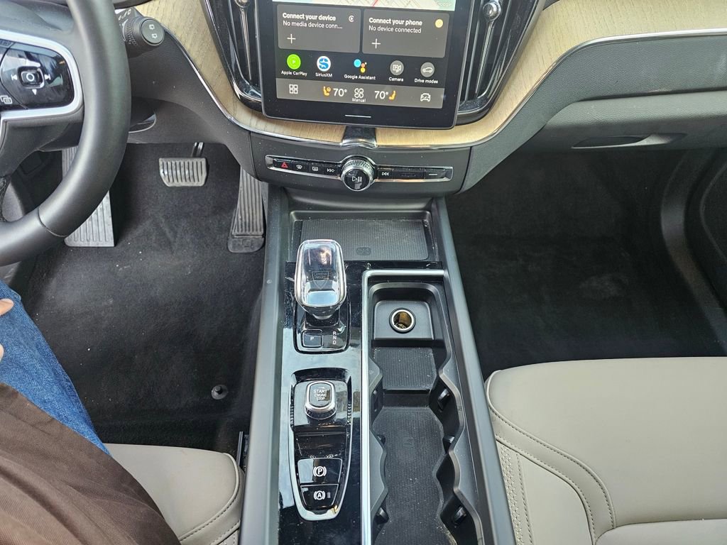 Certified 2026 Volvo XC60 B5 Core w/ Protection Package Premier AWD/4WD image 25