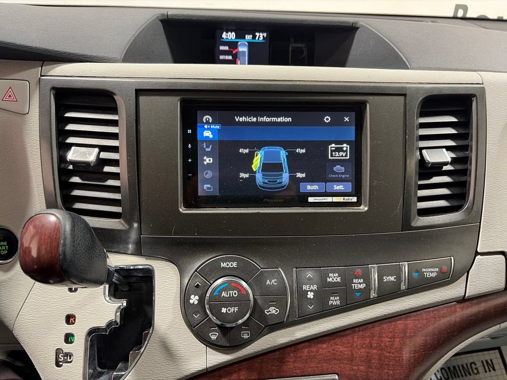 Used 2011 Toyota Sienna XLE w/ XLE Navigation Pkg FWD image 31
