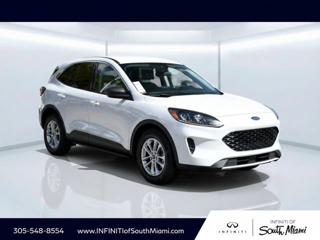 Used 2022 Ford Escape SE image 3