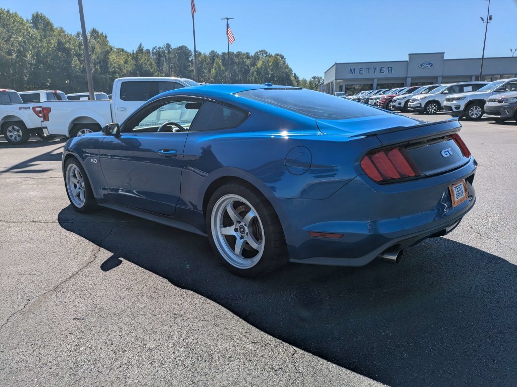 Used 2017 Ford Mustang GT Premium RWD image 6