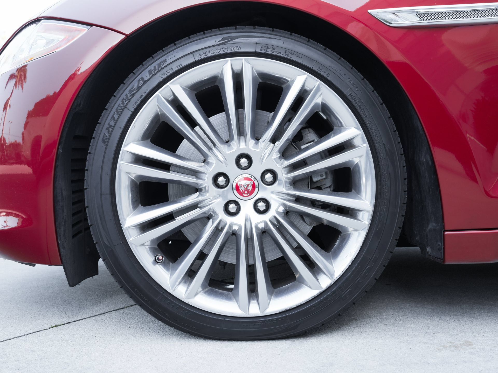 Used 2015 Jaguar XJ L Portfolio AWD/4WD image 31