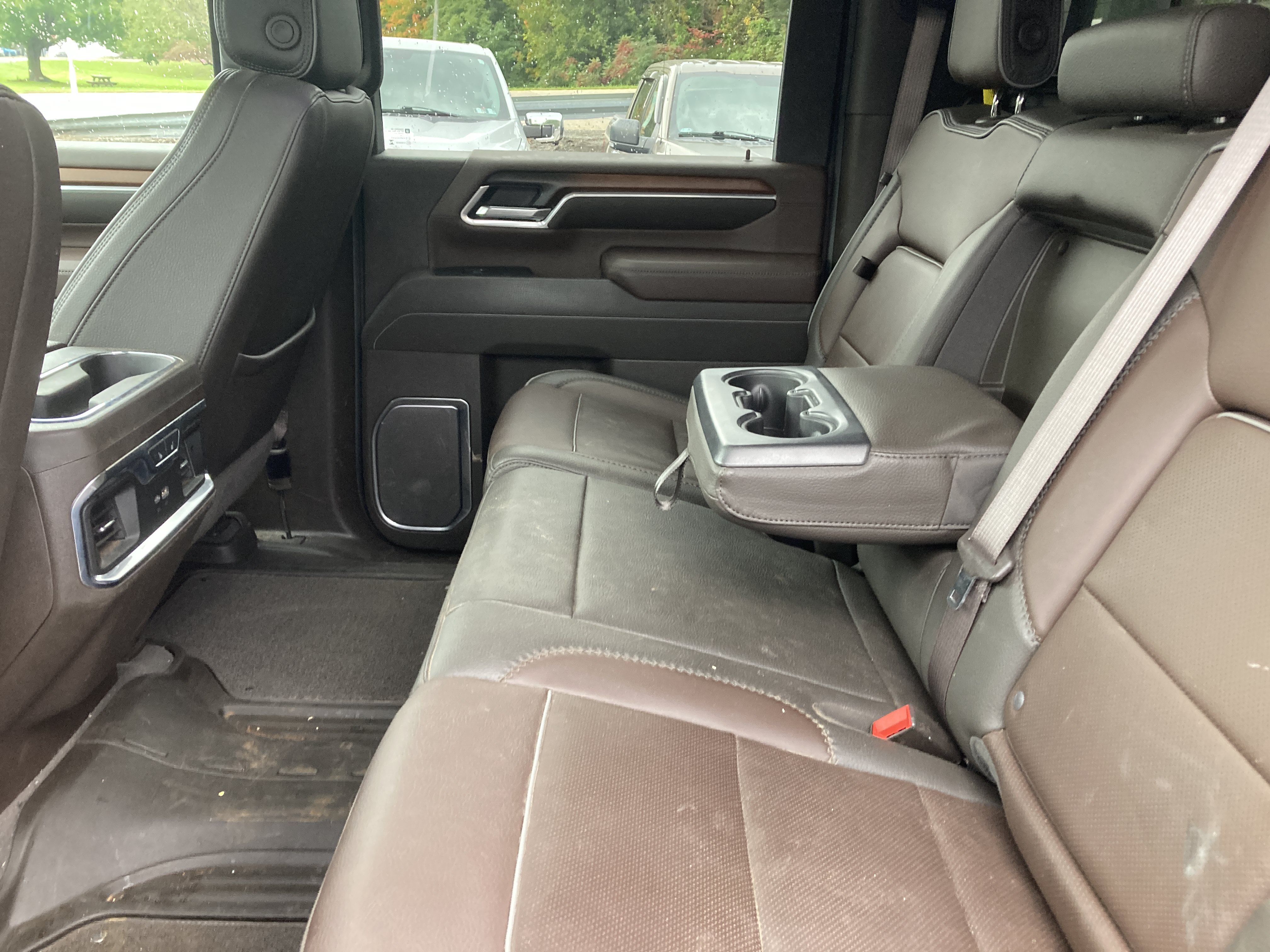 Used 2025 GMC Sierra 2500 Denali w/ Denali Reserve Package AWD/4WD image 11