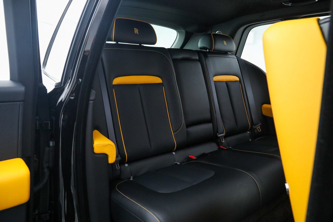 Used 2025 Rolls-Royce Cullinan AWD/4WD image 28
