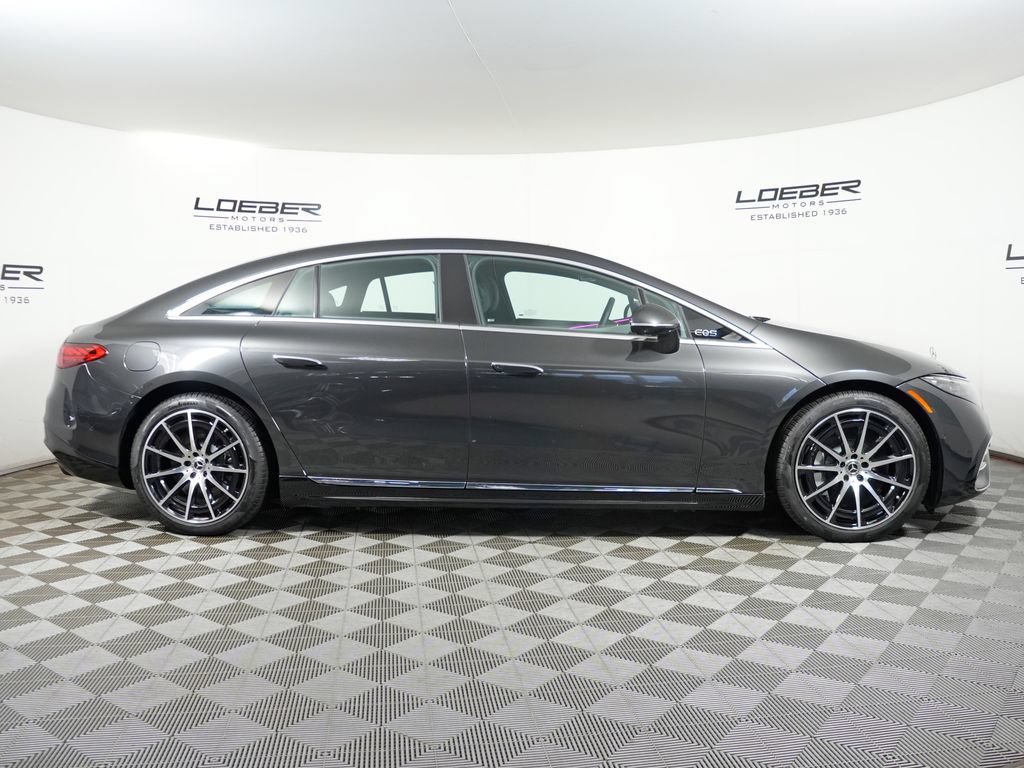 Used 2025 Mercedes-Benz EQS 580 4MATIC Sedan image 6