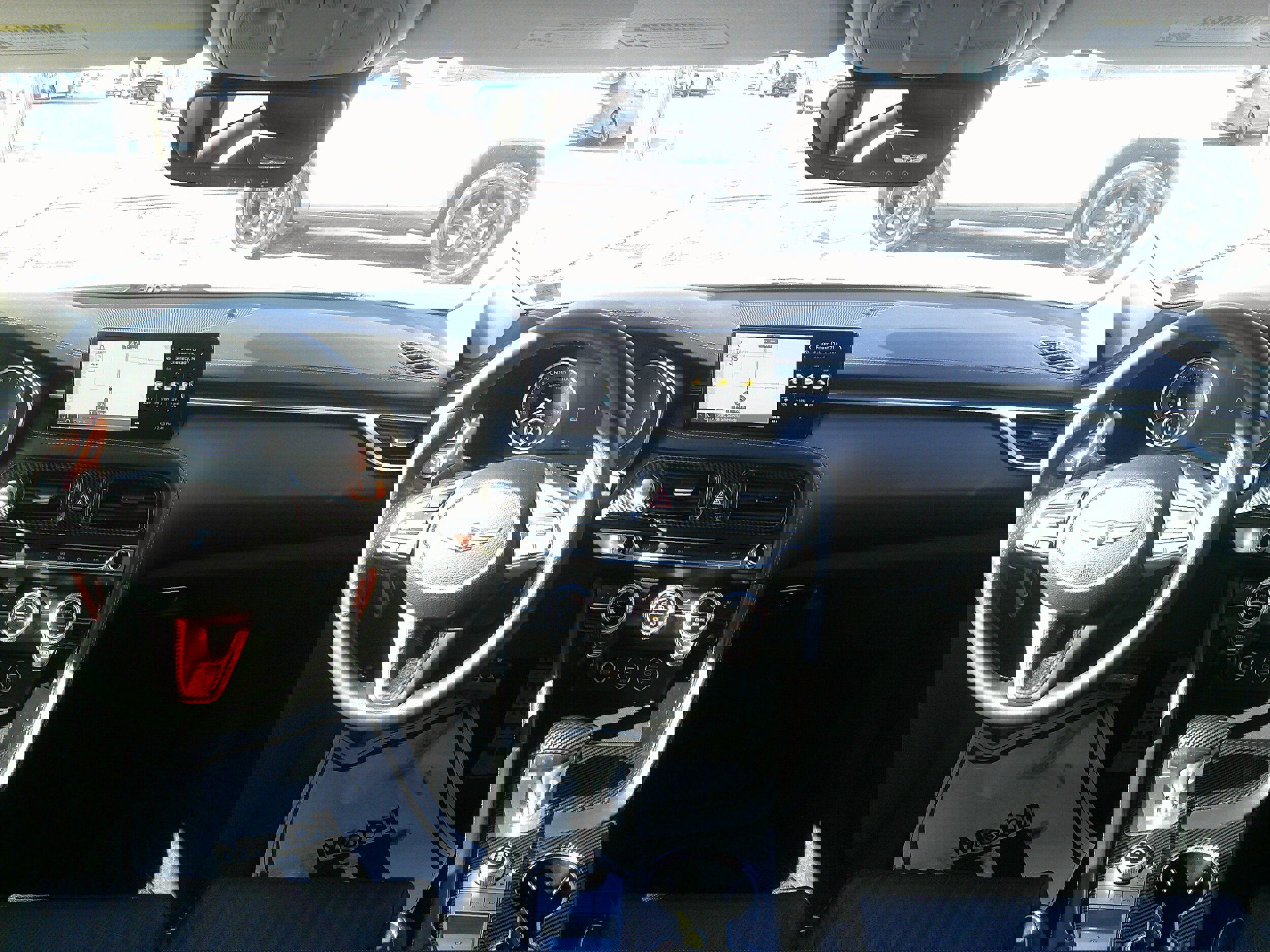 Used 2022 Genesis G70 3.3T image 21