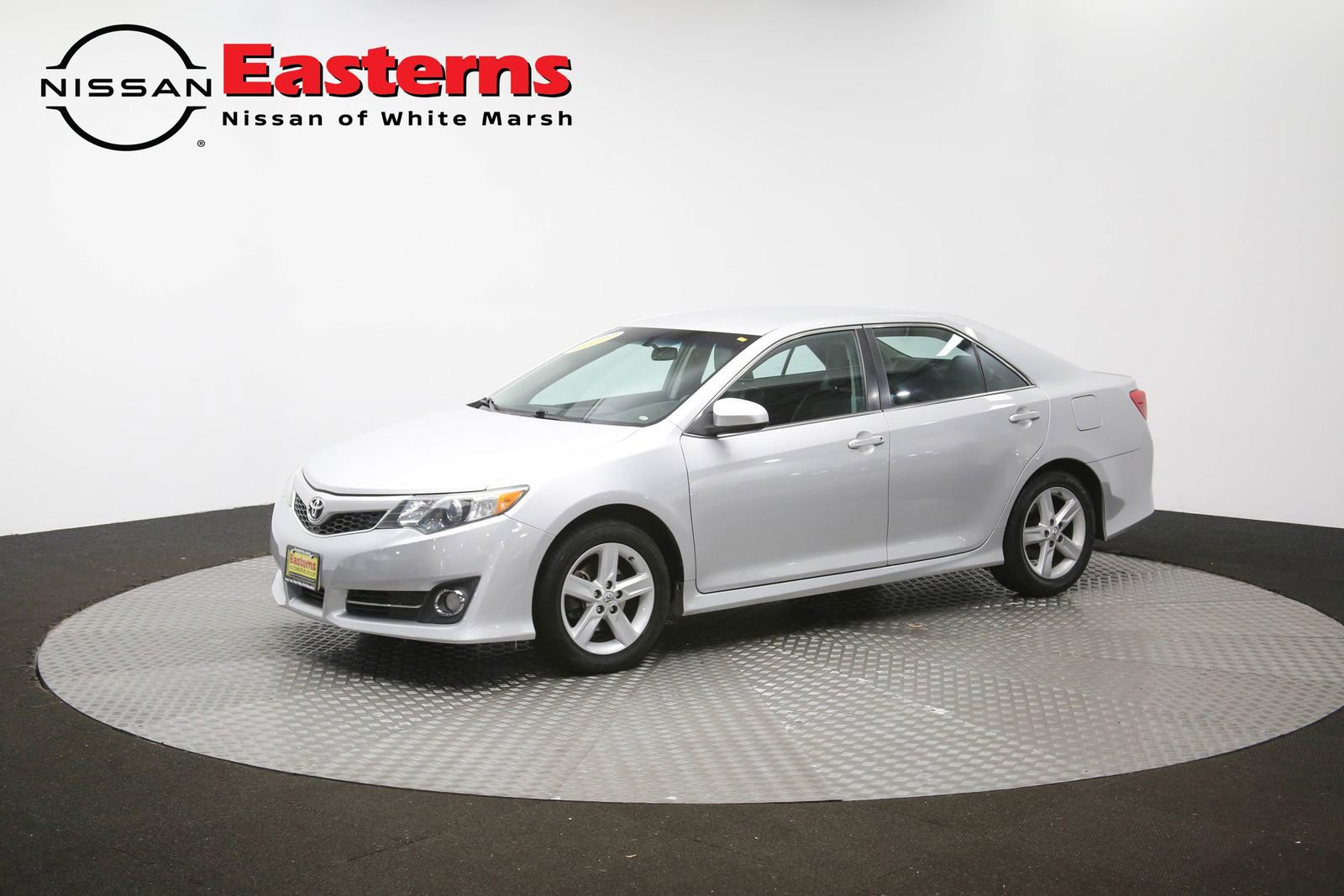 Used 2014 Toyota Camry SE FWD image 56