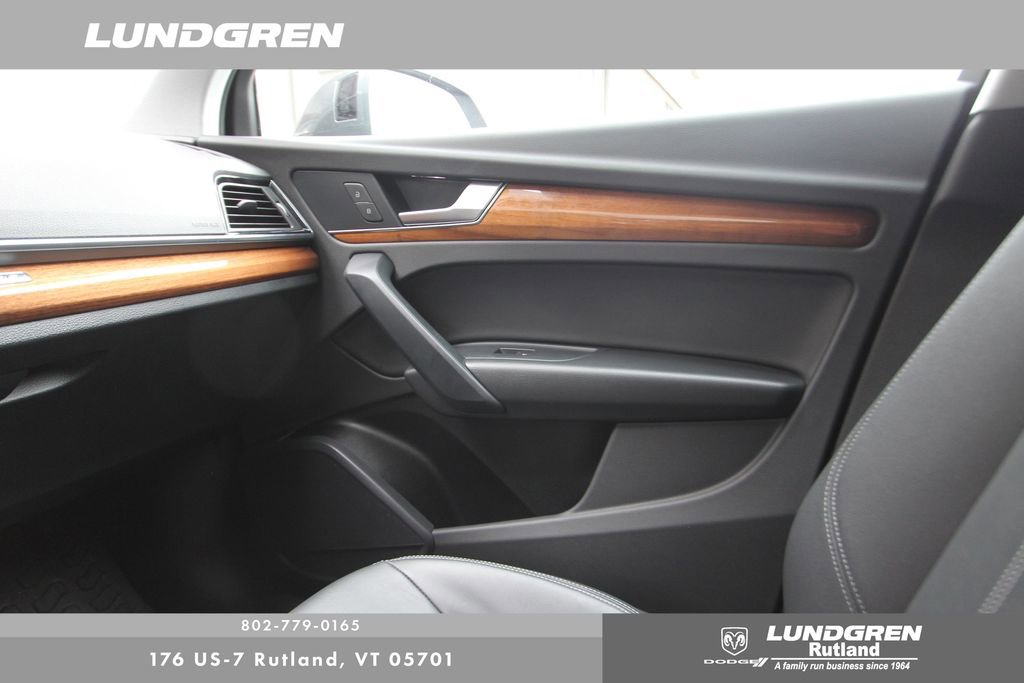 Used 2023 Audi Q5 2.0T Premium w/ Convenience Package image 30