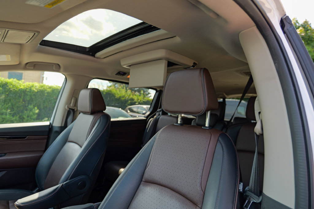 Used 2025 Honda Odyssey Elite image 24