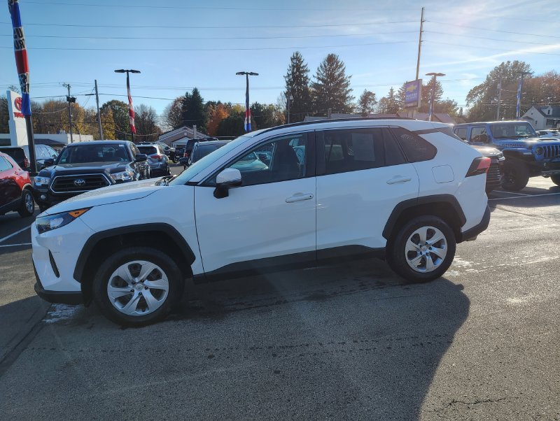 Used 2020 Toyota RAV4 LE w/ All Weather Liner Package AWD/4WD image 7