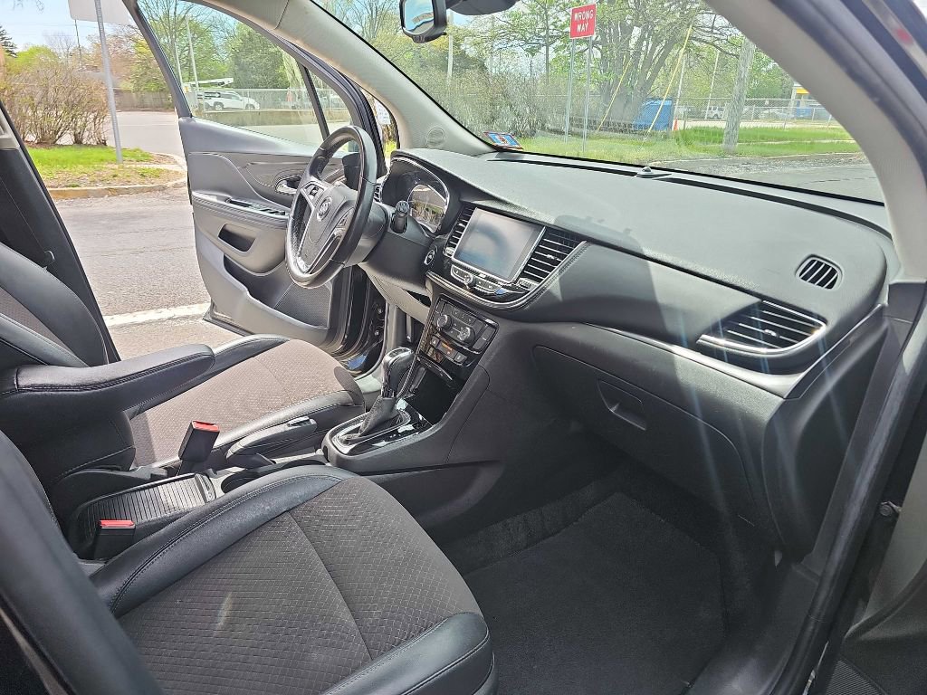 Used 2018 Buick Encore Preferred image 15
