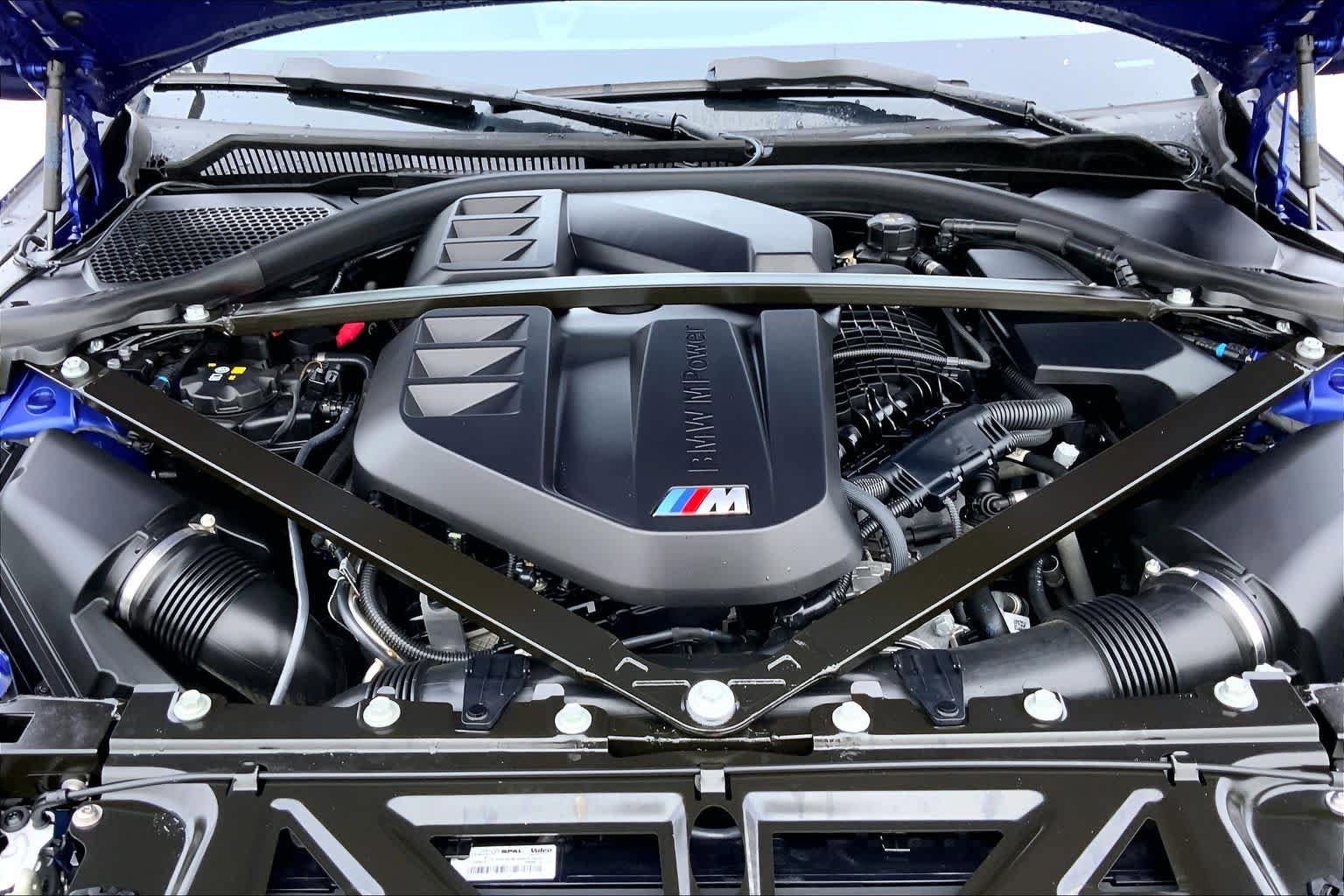 Used 2024 BMW M2 w/ Lighting Package RWD image 30