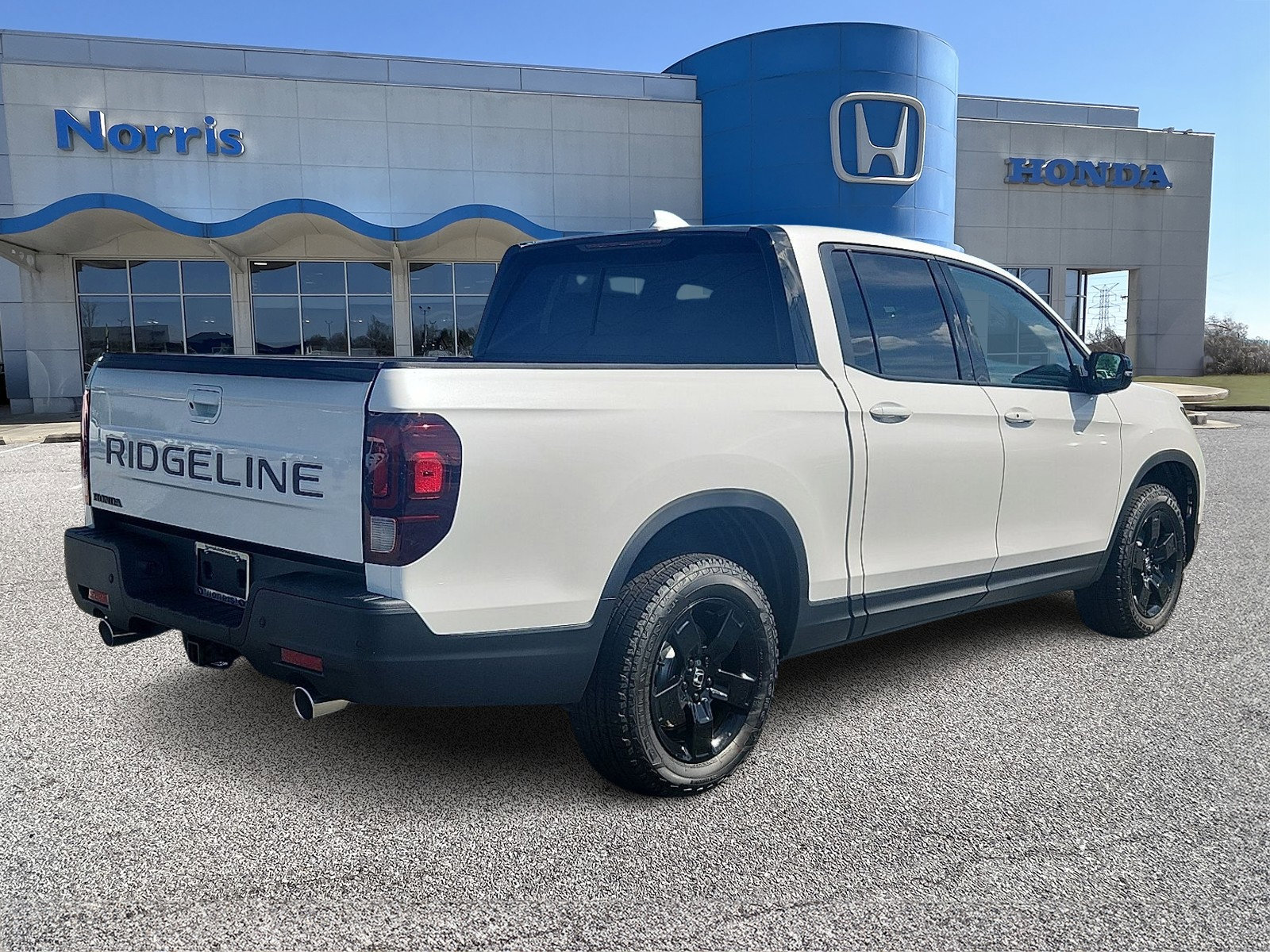 New 2025 Honda Ridgeline Black Edition image 4
