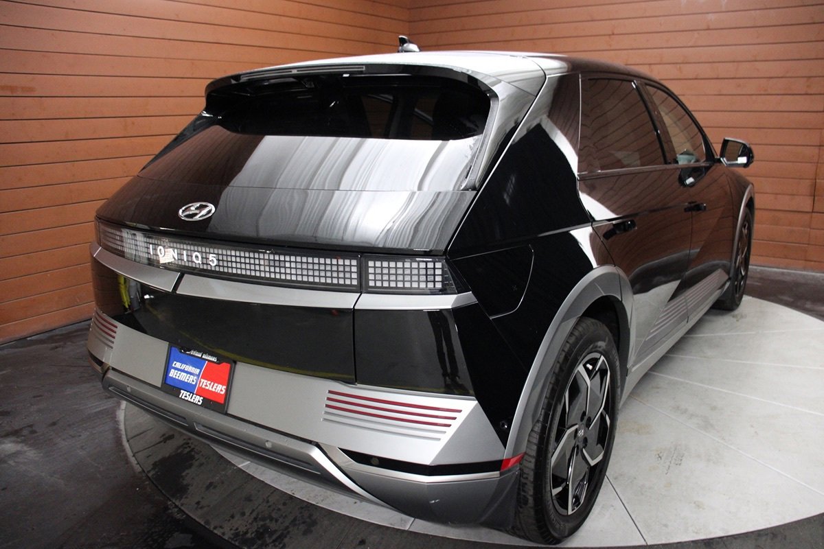 Used 2024 Hyundai Ioniq 5 Limited RWD image 8