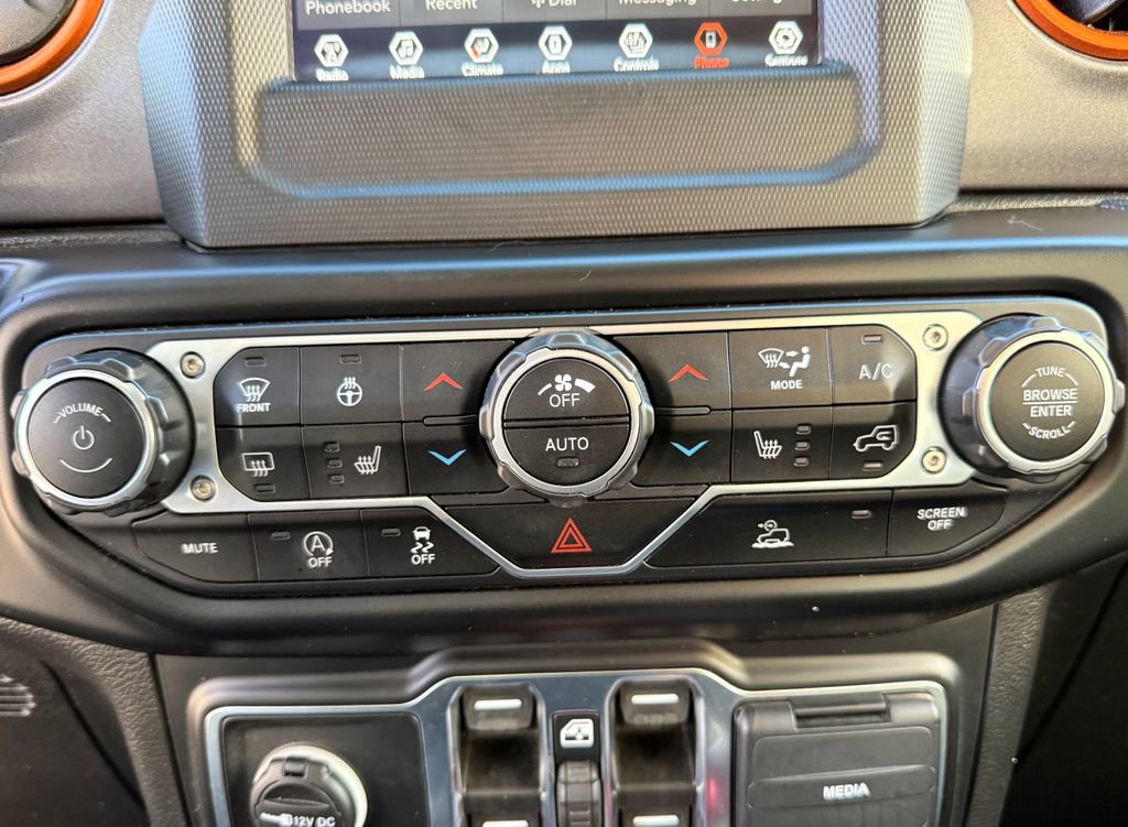 Used 2021 Jeep Gladiator Mojave w/ Cold Weather Group image 26