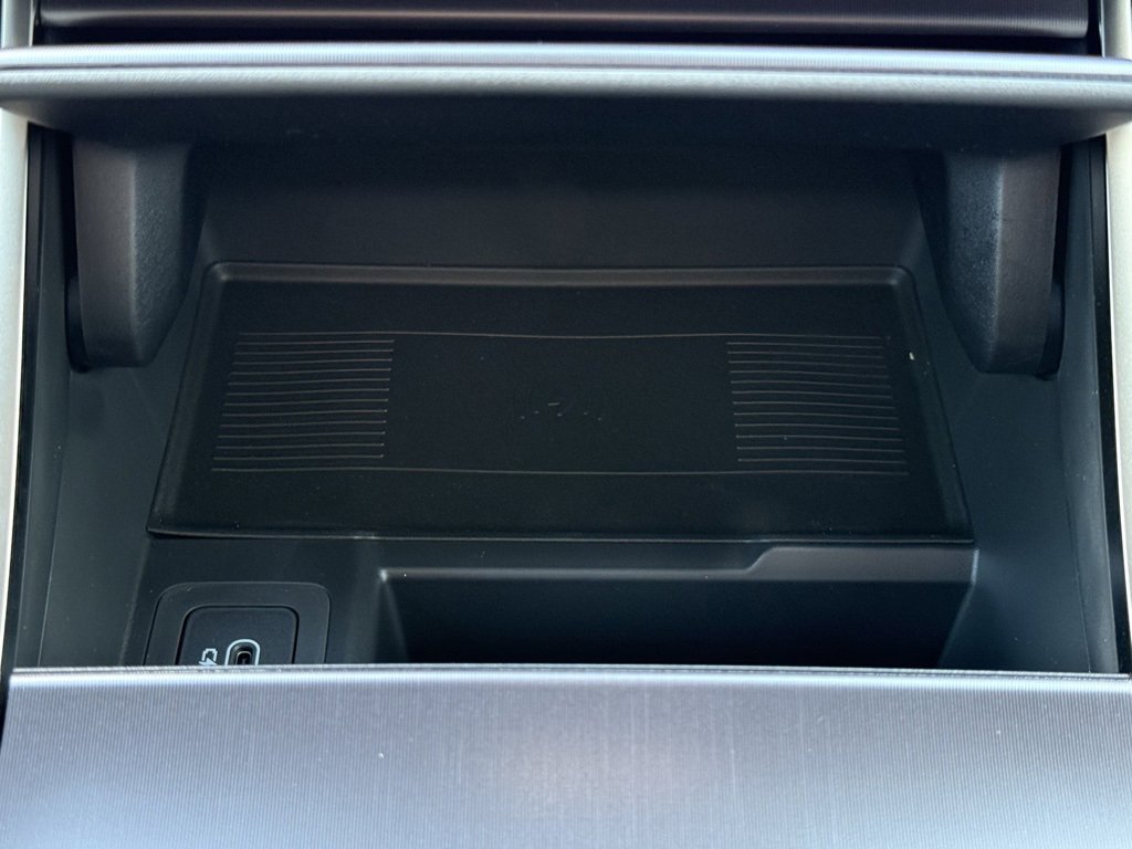 New 2026 Land Rover Range Rover Velar Dynamic SE image 21