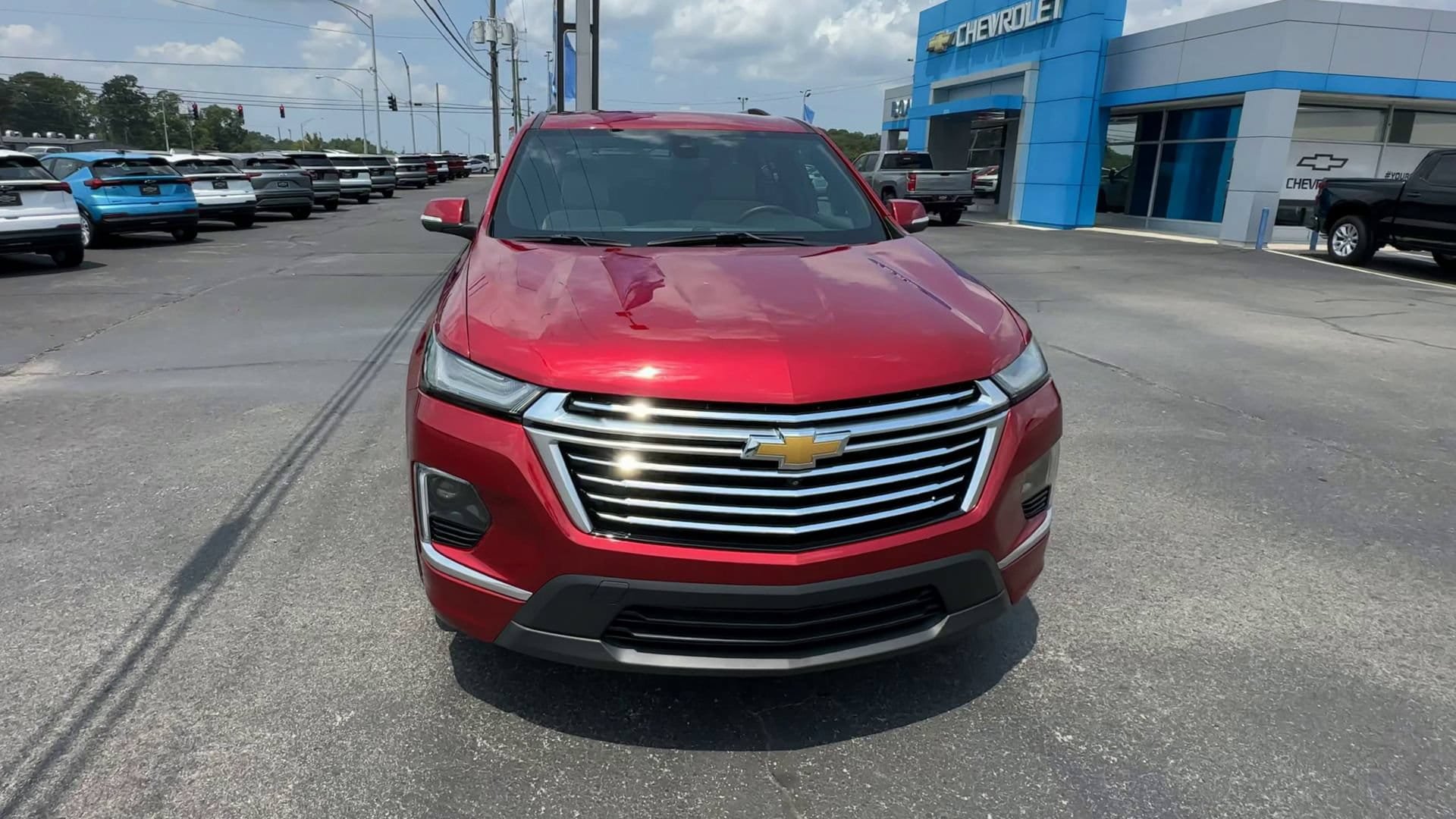 Certified 2023 Chevrolet Traverse Premier FWD image 3
