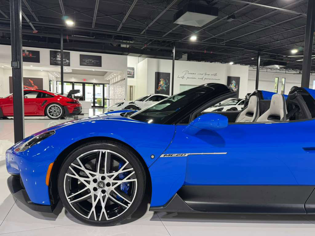 Used 2023 Maserati MC20 Spyder image 50