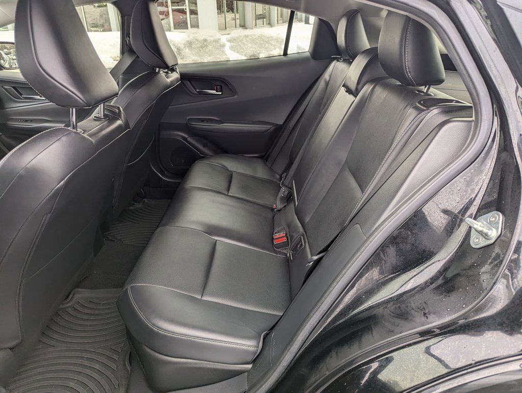 Used 2024 Toyota Prius XLE image 18