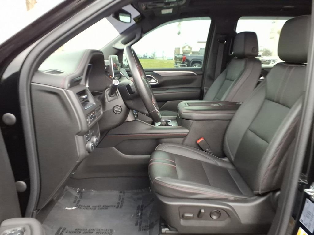 Certified 2022 Chevrolet Tahoe RST w/ Sport Performance Package AWD/4WD image 25