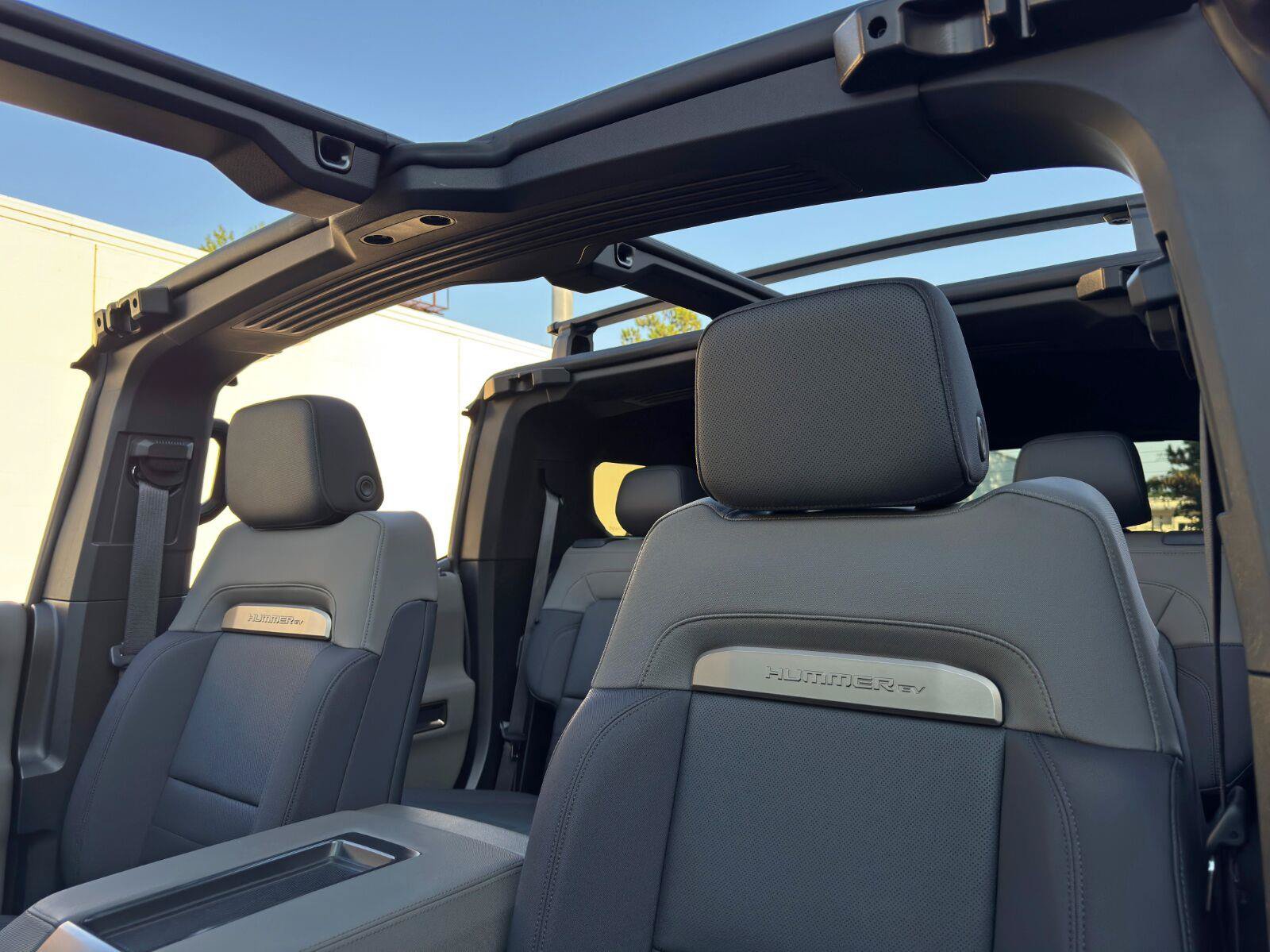 Used 2025 GMC Hummer EV 3X w/ LPO, Roof Cross Rail Package AWD/4WD image 69