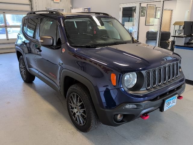 Used 2016 Jeep Renegade Trailhawk w/ Cold Weather Group AWD/4WD image 7