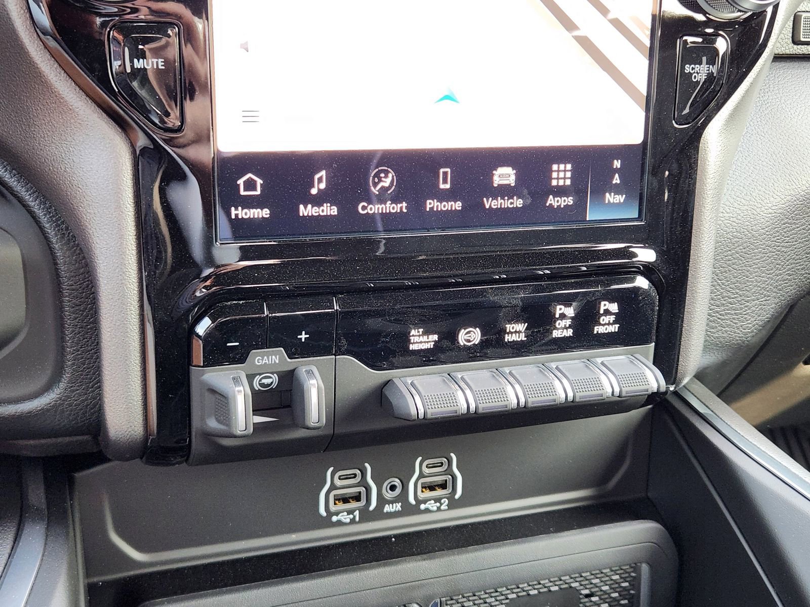 New 2025 RAM 3500 Laramie w/ Max Tow Package image 18