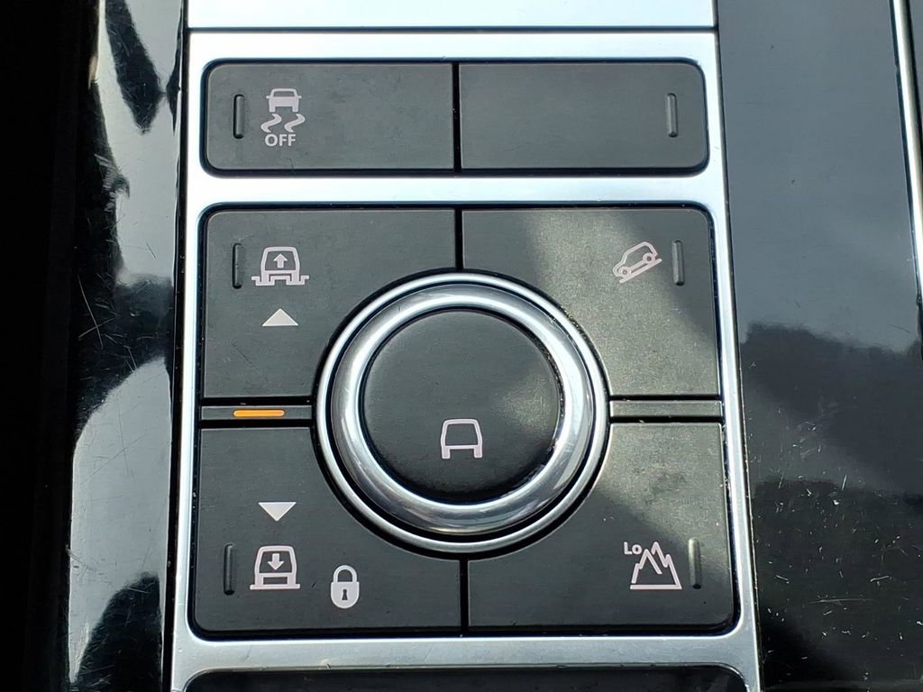 Used 2021 Land Rover Range Rover Westminster Edition image 18