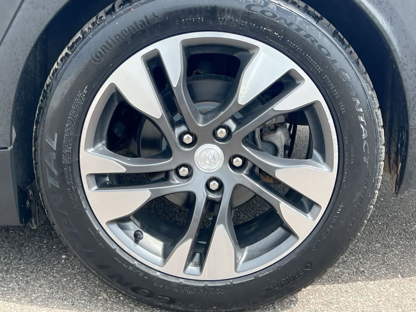 Used 2018 Buick Regal Essence w/ Driver Confidence Package #1 AWD/4WD image 14