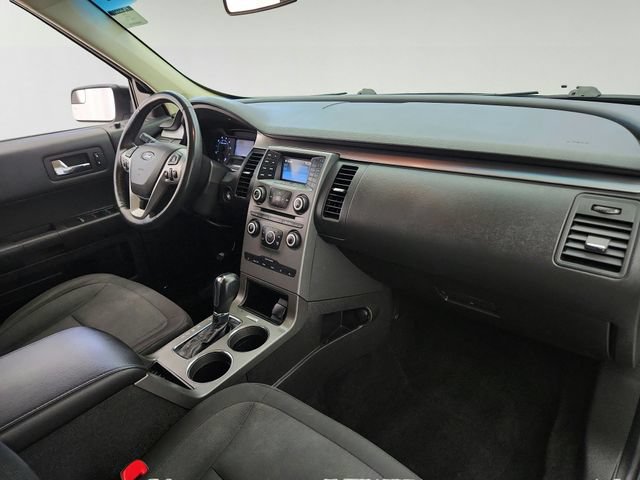Used 2019 Ford Flex SE FWD image 21