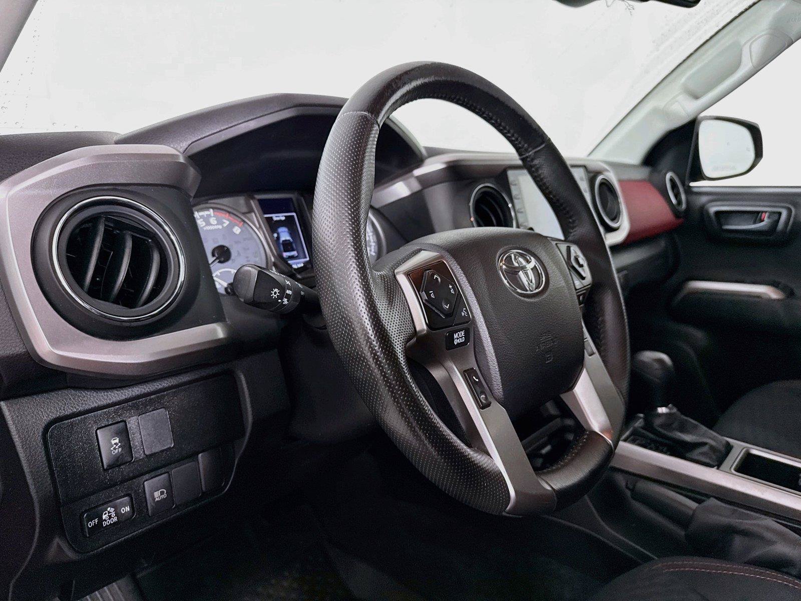 Certified 2022 Toyota Tacoma SR5 RWD image 4