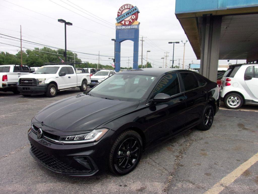 Used 2025 Volkswagen Jetta S FWD image 1