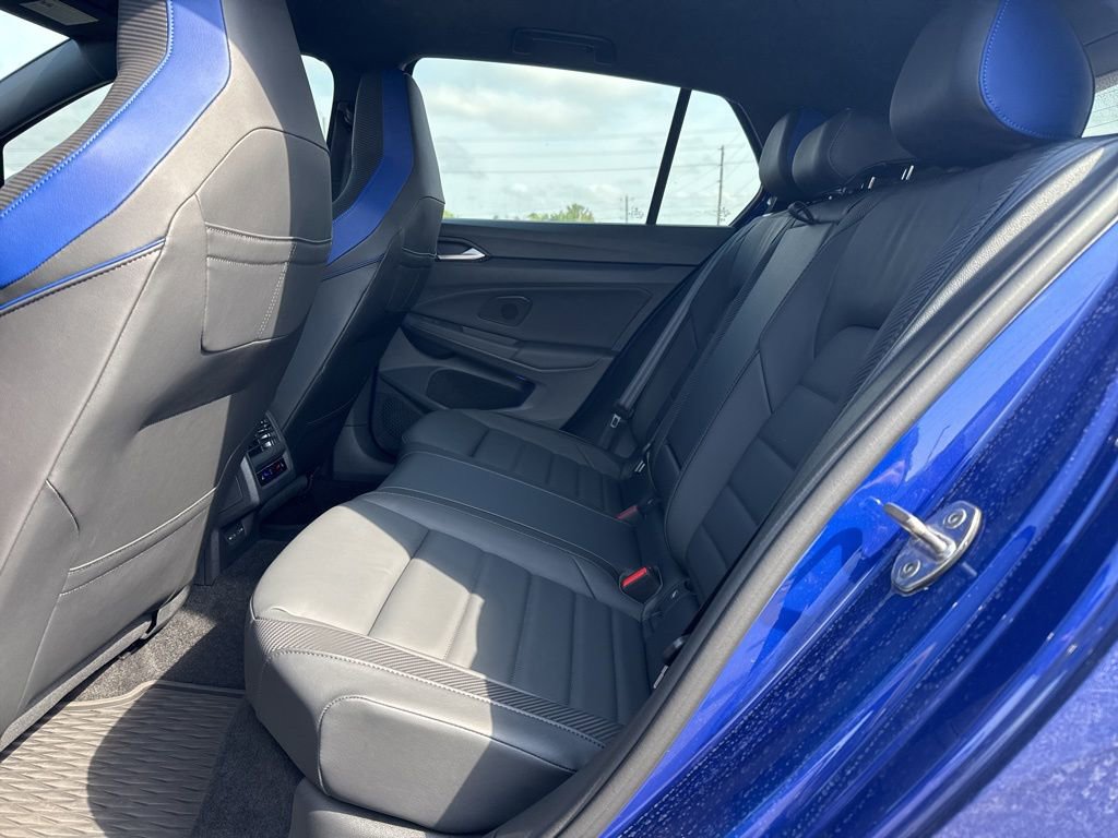 Used 2024 Volkswagen Golf R image 9