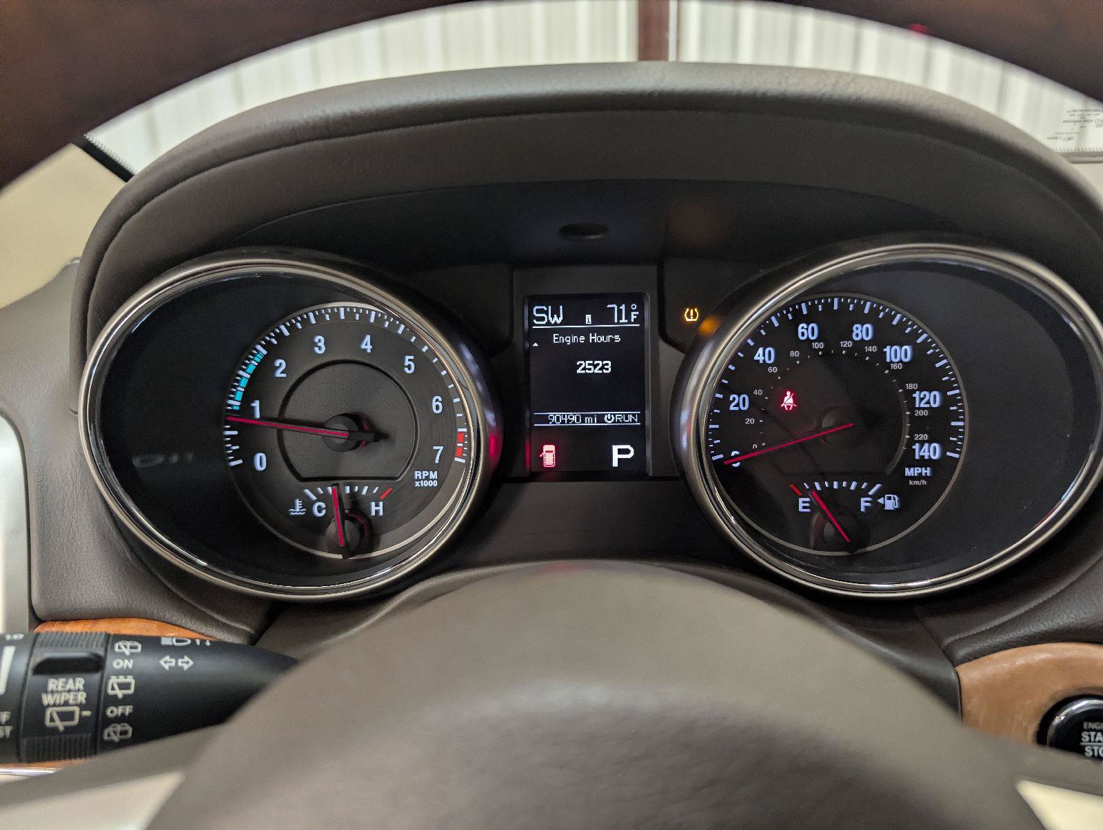 Used 2011 Jeep Grand Cherokee Overland AWD/4WD image 24