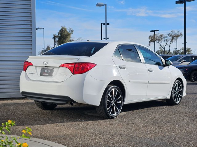 Used 2018 Toyota Corolla SE w/ SE Premium Package FWD image 5