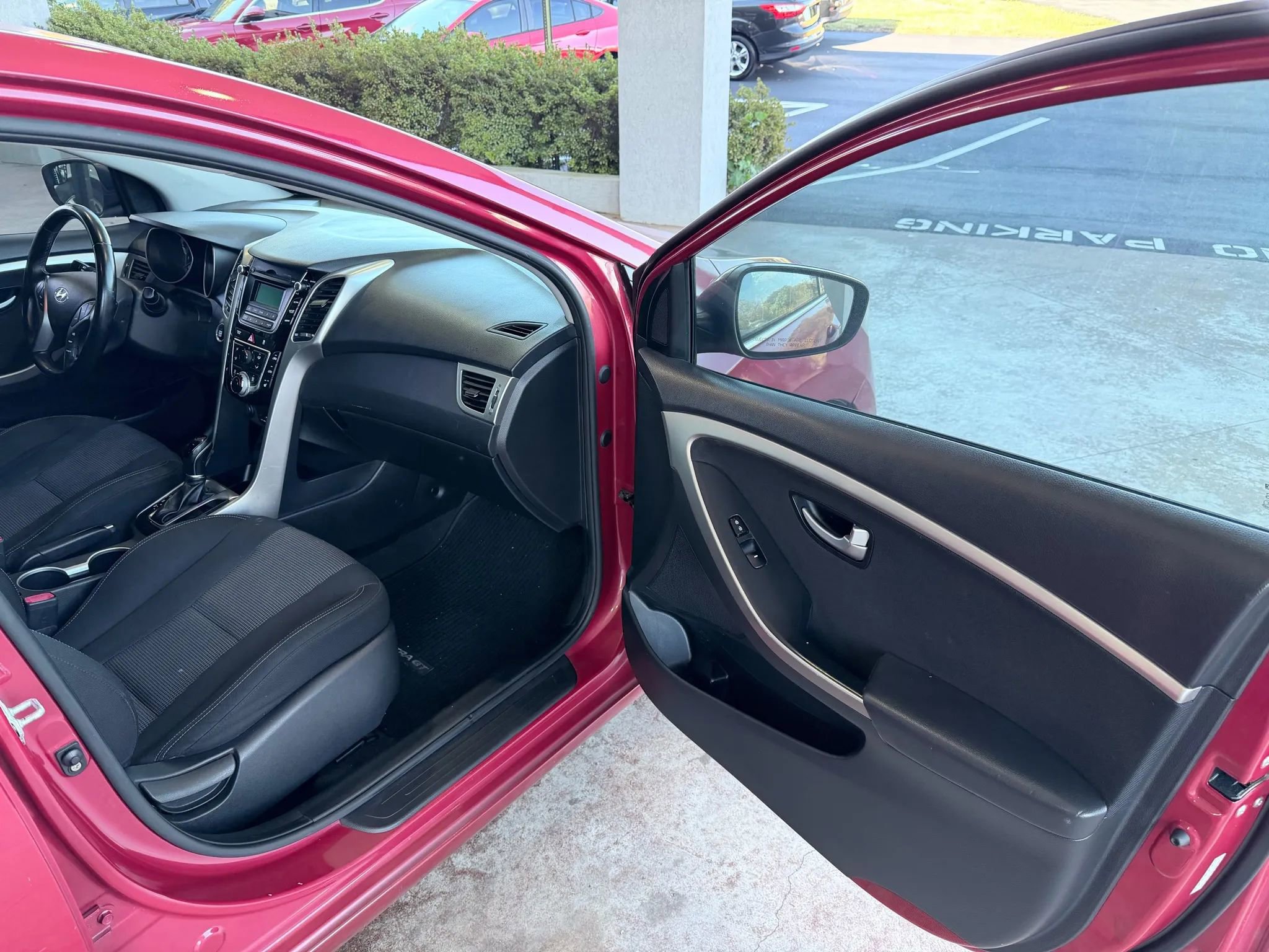 Used 2016 Hyundai Elantra GT w/ Option Group 02 image 16