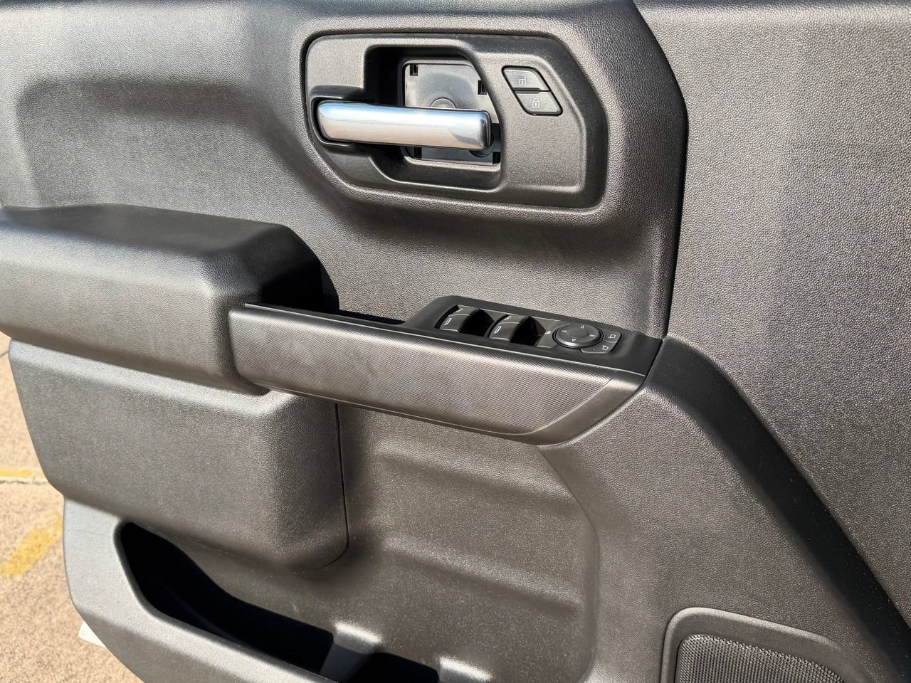 Used 2022 Chevrolet Silverado 1500 Custom AWD/4WD image 24