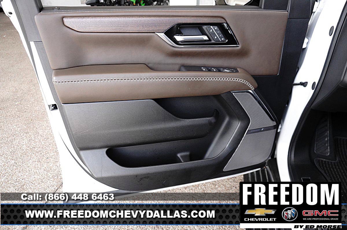Used 2025 GMC Yukon XL Denali Ultimate AWD/4WD image 40