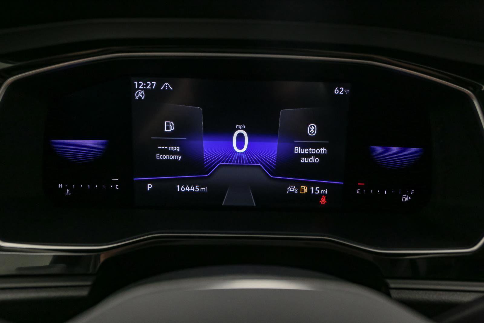 Certified 2022 Volkswagen Jetta S image 35