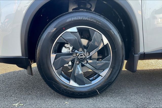 New 2026 Nissan Rogue SV image 13