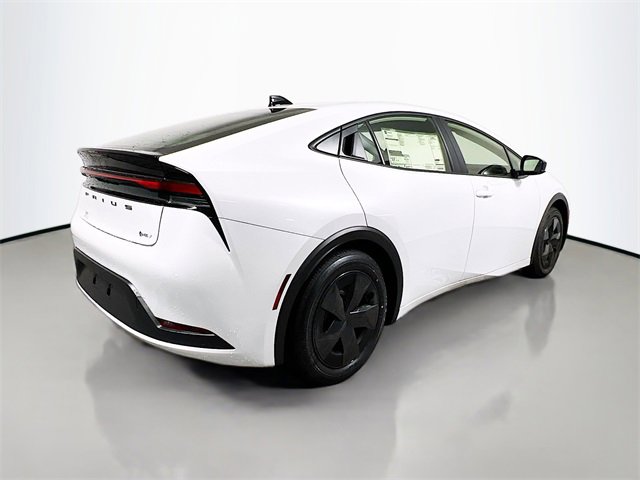 New 2026 Toyota Prius LE image 3