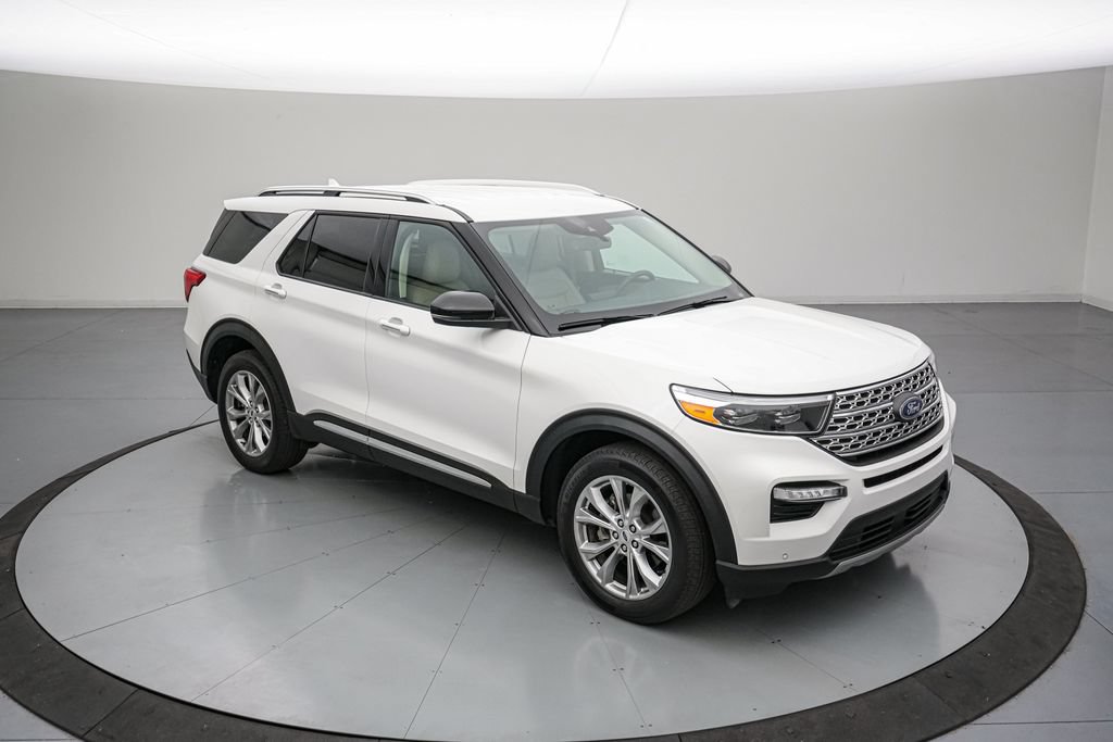 Certified 2024 Ford Explorer Limited w/ Equipment Group 301A AWD/4WD image 2