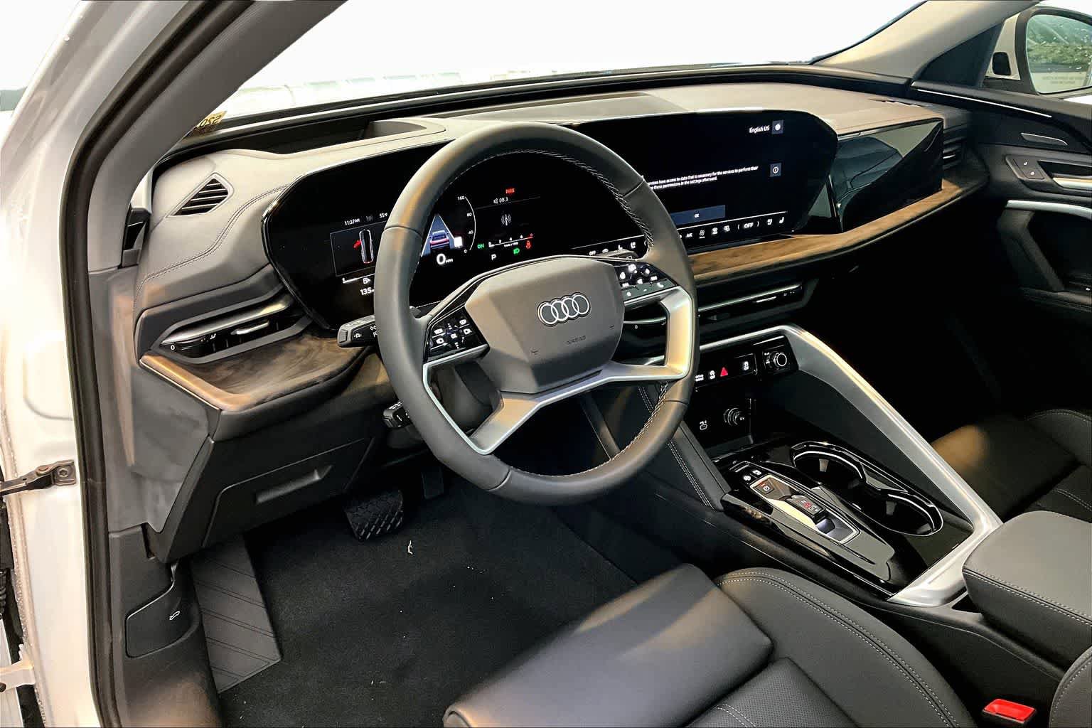 Used 2025 Audi Q5 Premium AWD/4WD image 18