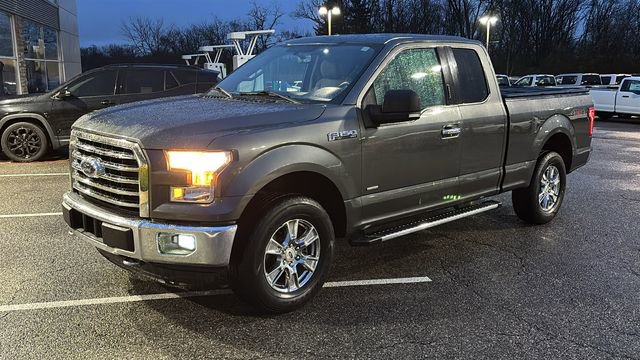Used 2016 Ford F150 XLT w/ Equipment Group 302A Luxury image 3