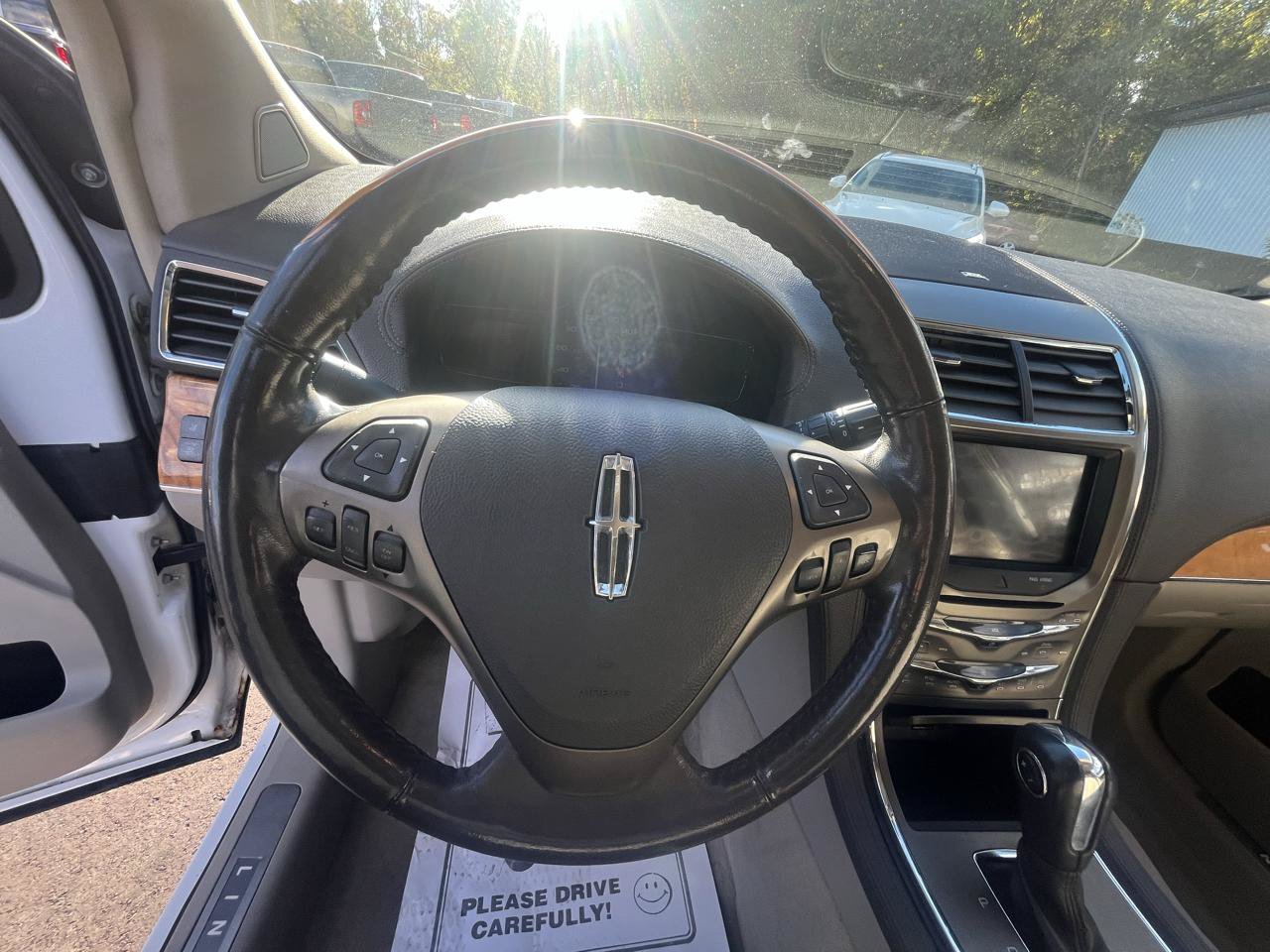 Used 2011 Lincoln MKX AWD w/ Sight & Sound Pkg image 13
