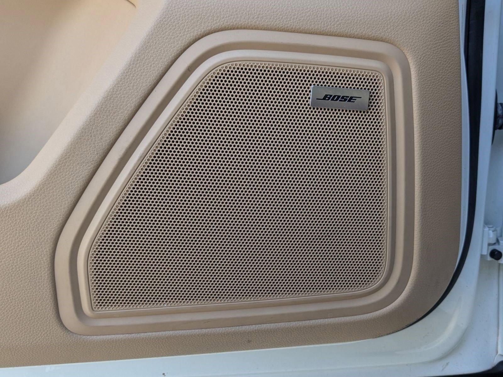 Used 2017 Porsche Macan image 14